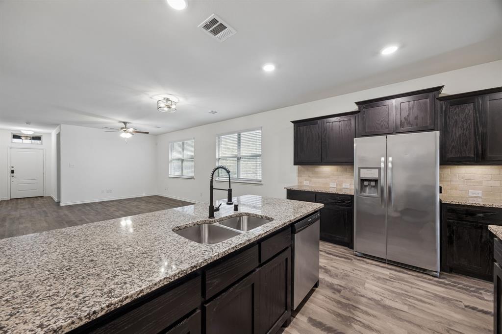 2165 Miramar Drive Property Photo 14