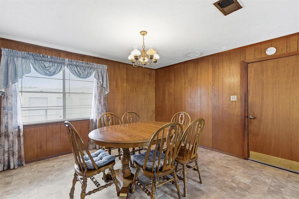 1455 Highway 69 Property Photo 6