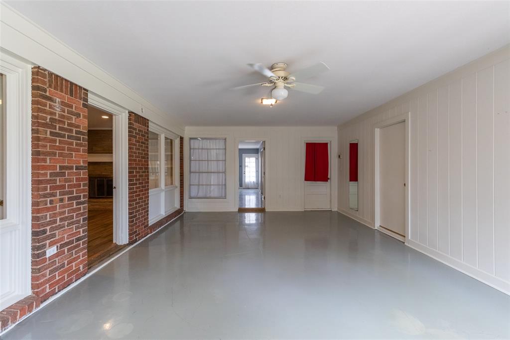 1401 Woodridge Drive Property Photo 10