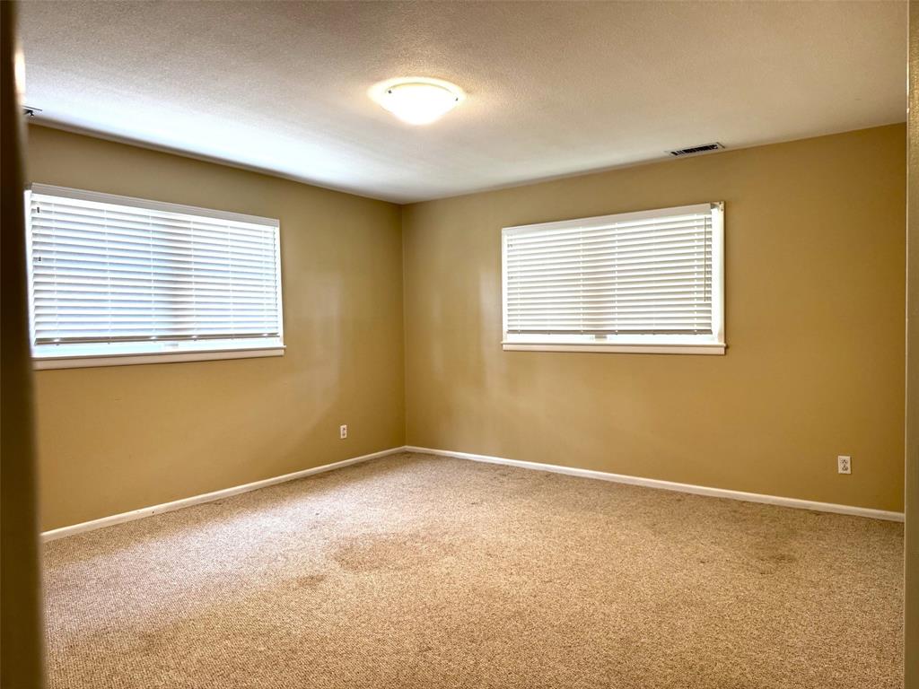 1401 Woodridge Drive Property Photo 33