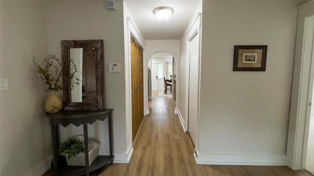 1016 W Collins Street Property Photo 13