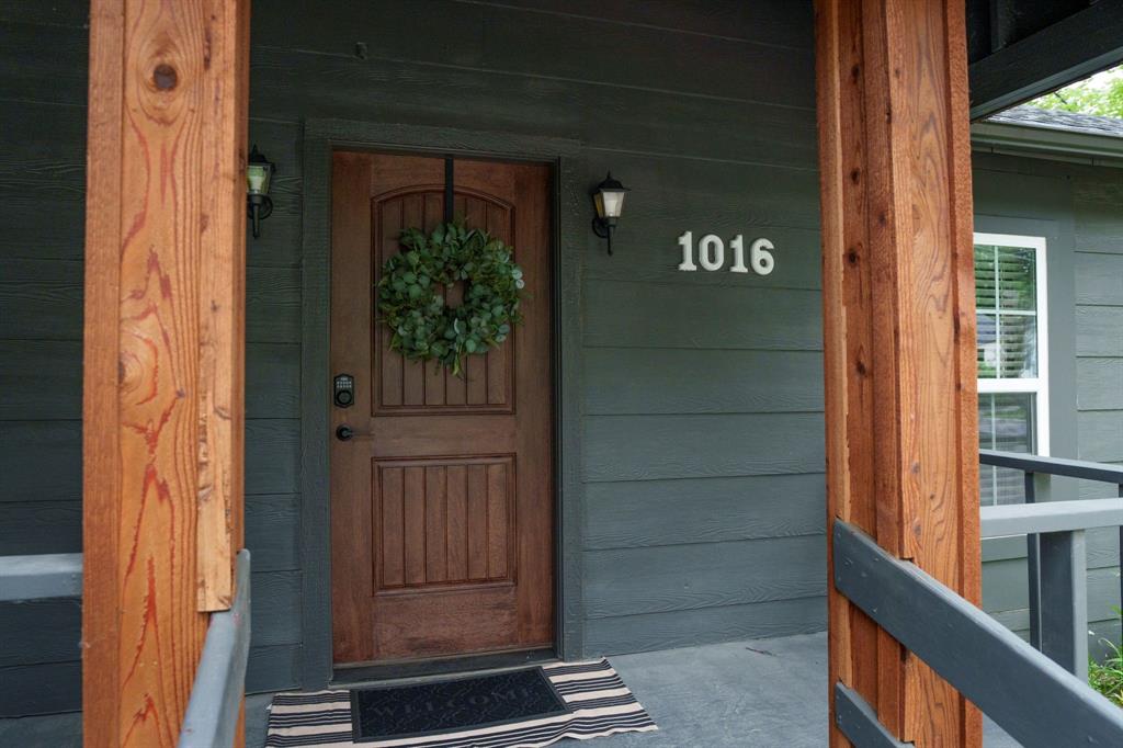 1016 W Collins Street Property Photo 25