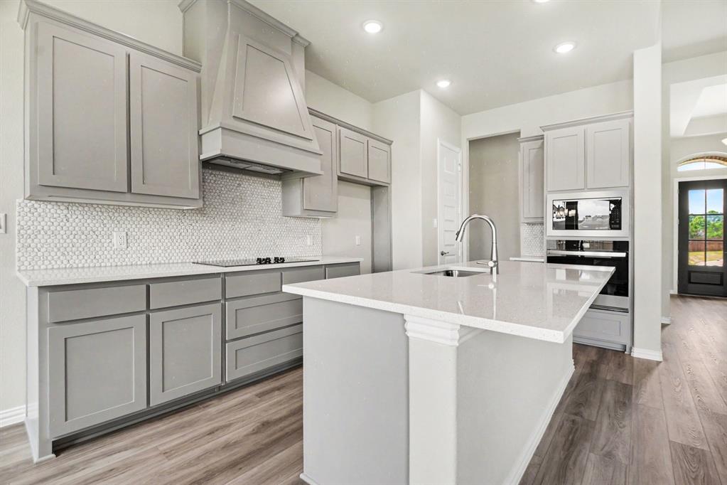 1913 Barrix Lane Property Photo 12