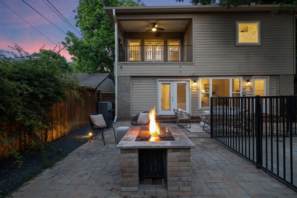 1119 N Winnetka Avenue Property Photo 4