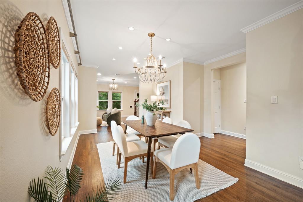 1119 N Winnetka Avenue Property Photo 8