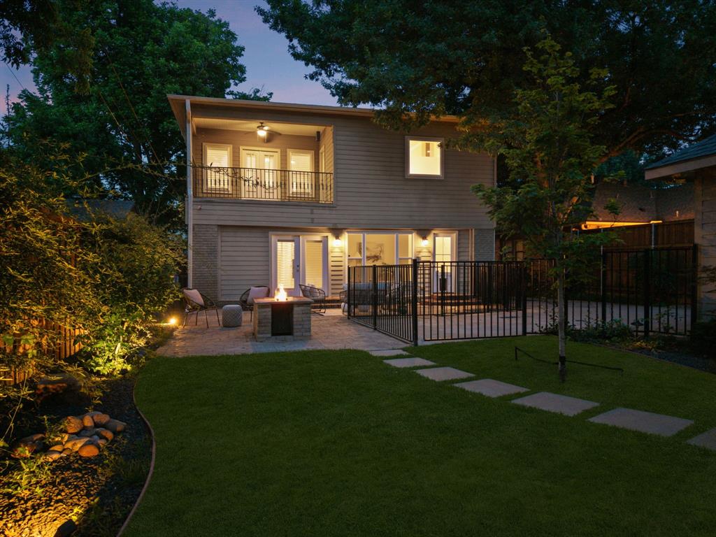 1119 N Winnetka Avenue Property Photo 37