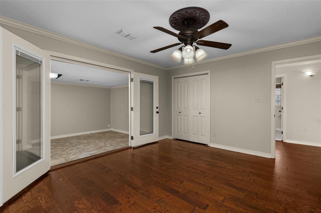 709 Robards Street Property Photo 15