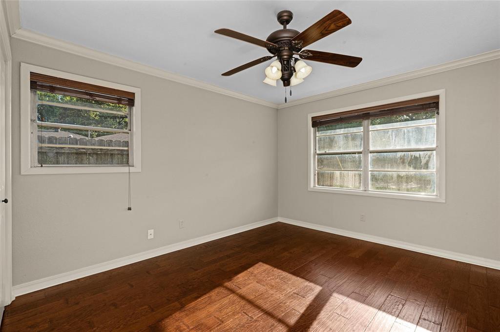 709 Robards Street Property Photo 22