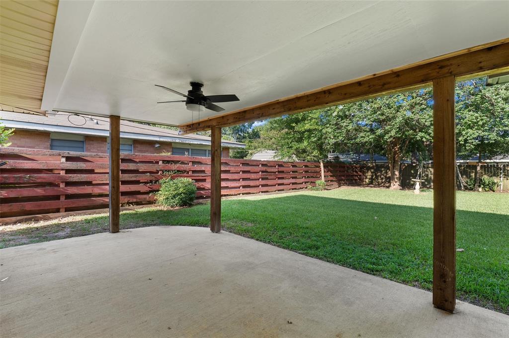 709 Robards Street Property Photo 25