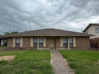 8813 Deerwood Drive Property Photo 1