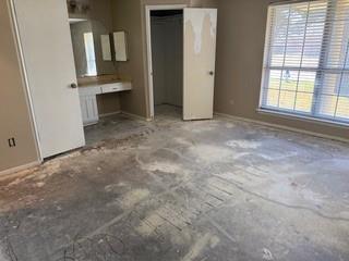 8813 Deerwood Drive Property Photo 6
