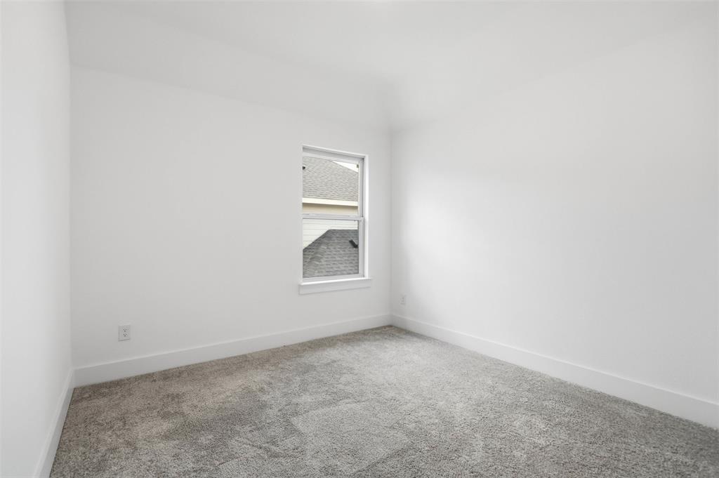 1240 Lady Mantle Way Property Photo 22