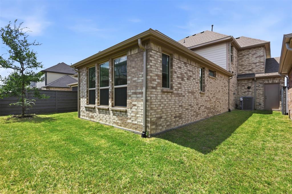 1240 Lady Mantle Way Property Photo 28