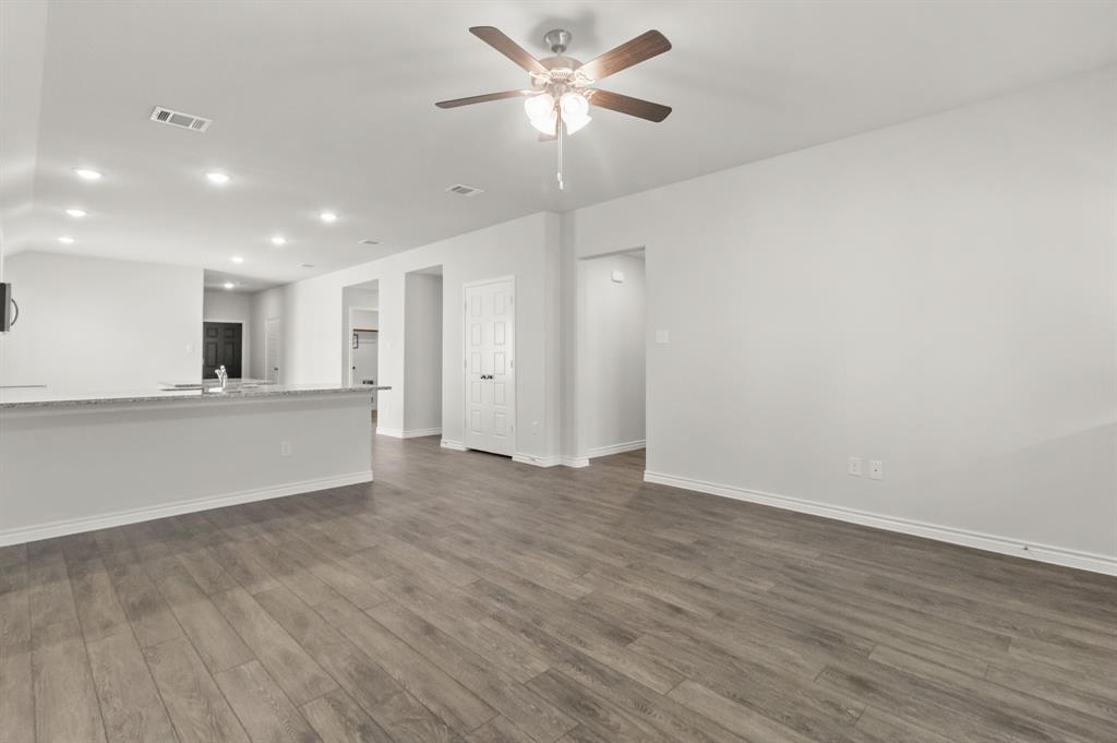 10632 Stag Lane Property Photo 6