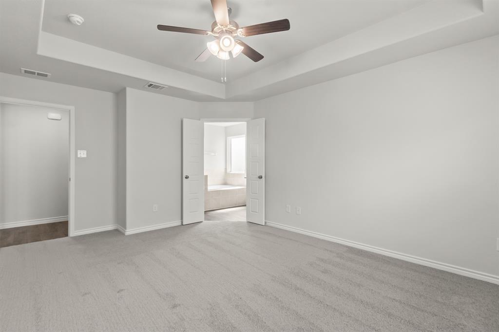 10632 Stag Lane Property Photo 9