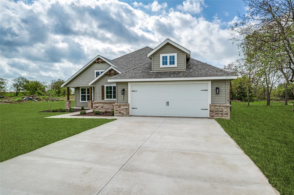 104 Ranchview Property Photo 3