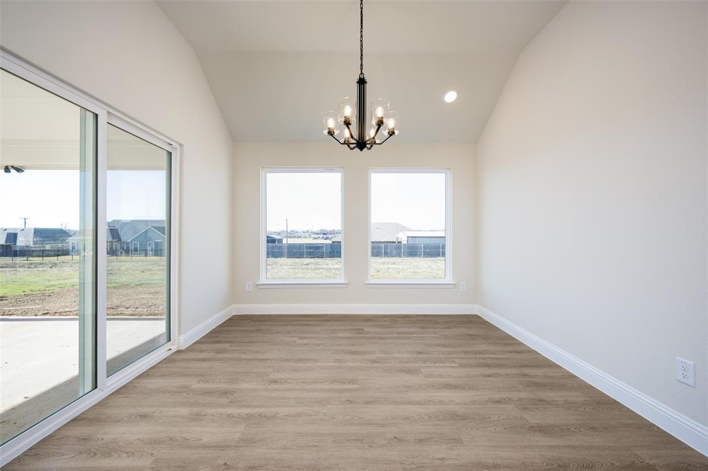 104 Ranchview Property Photo 4