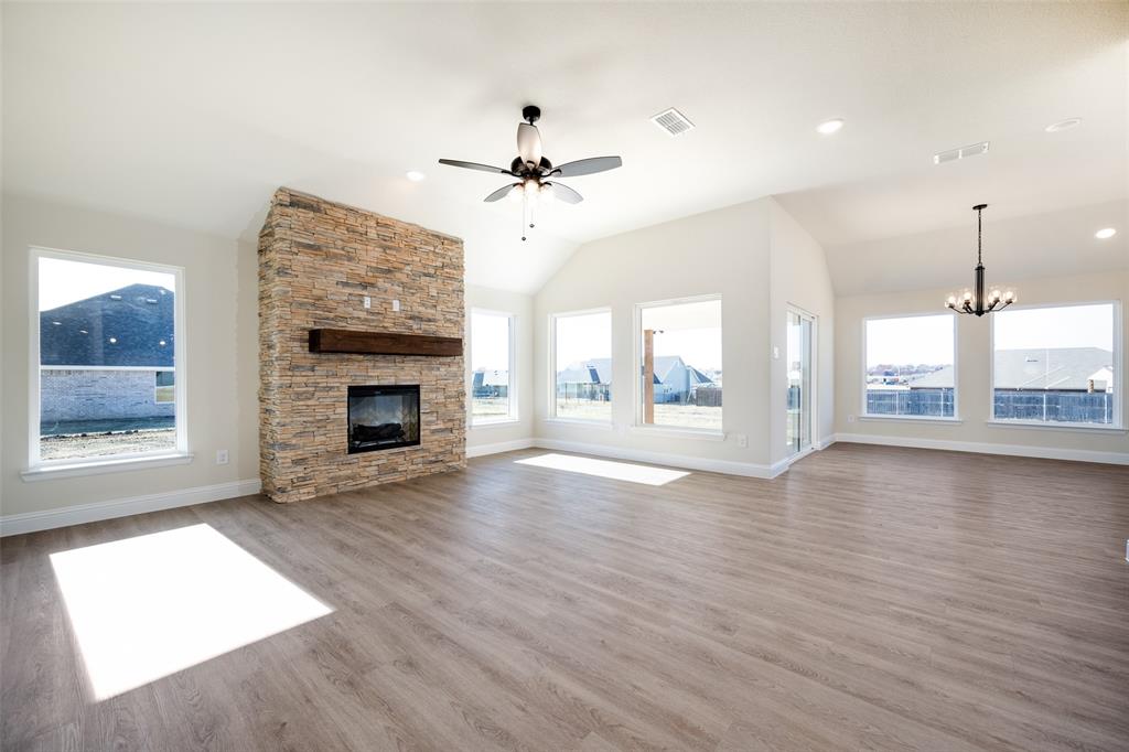 104 Ranchview Property Photo 5