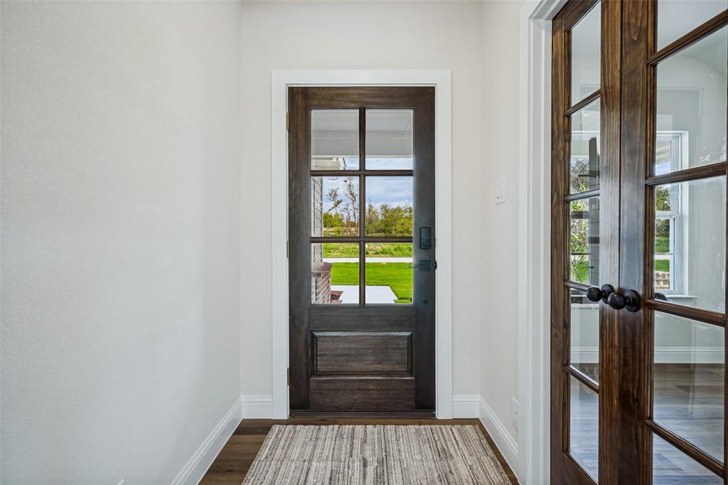 104 Ranchview Property Photo 5