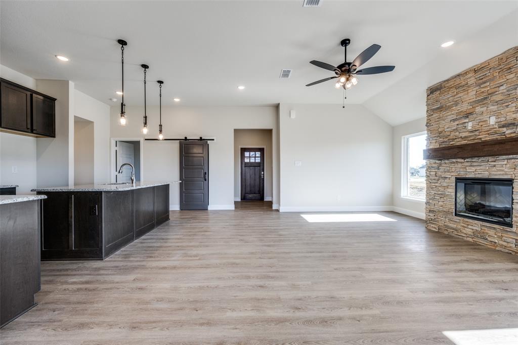 104 Ranchview Property Photo 10