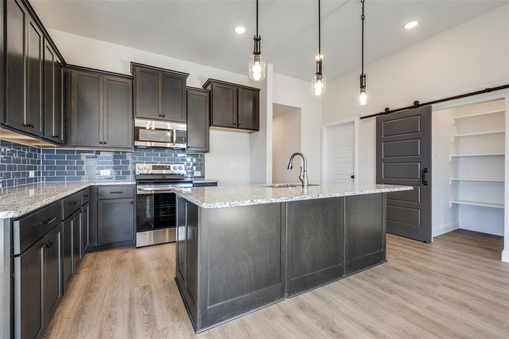 104 Ranchview Property Photo 13