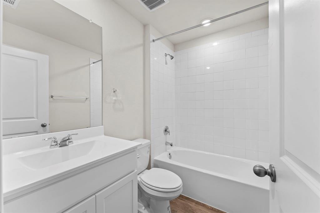 915 Prince Albert Property Photo 4