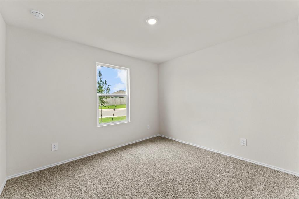 915 Prince Albert Property Photo 5