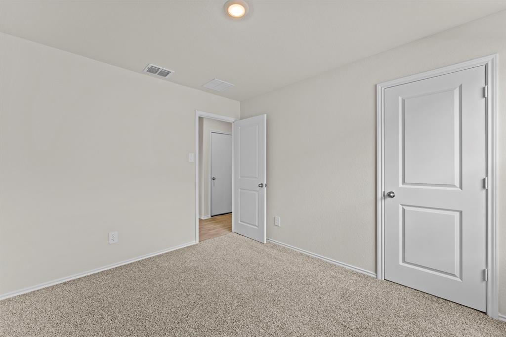 915 Prince Albert Property Photo 8