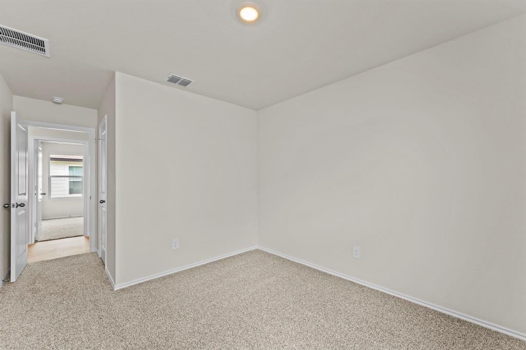 915 Prince Albert Property Photo 10