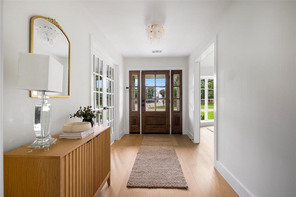 4565 Forest Bend Road Property Photo 6