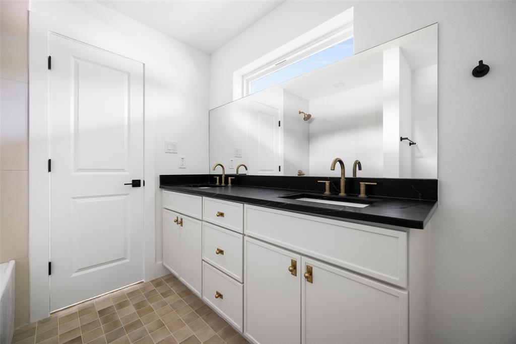 4565 Forest Bend Road Property Photo 28