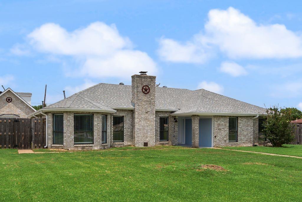 3517 Sachse Road Property Photo 1