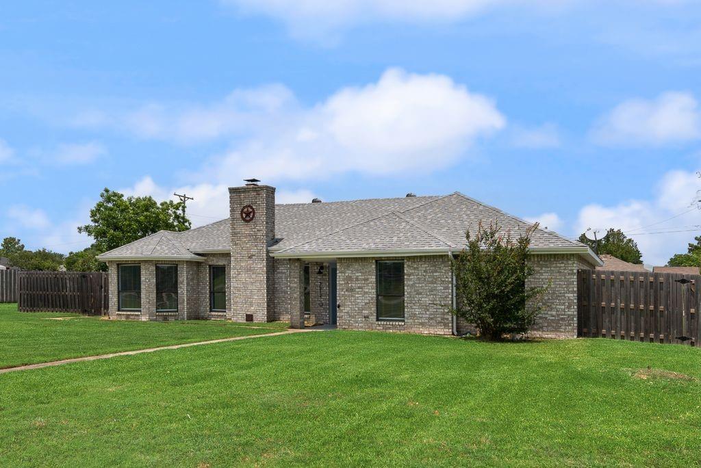 3517 Sachse Road Property Photo 3