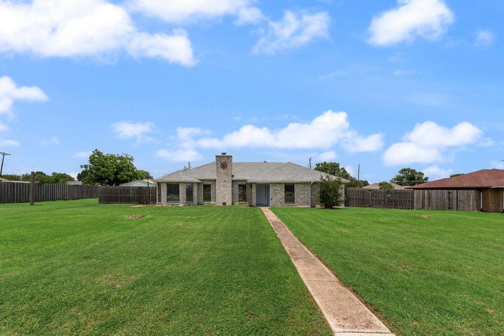 3517 Sachse Road Property Photo 4