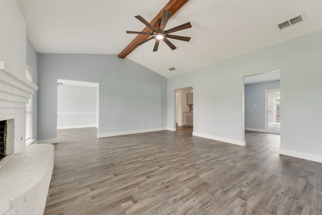 3517 Sachse Road Property Photo 8