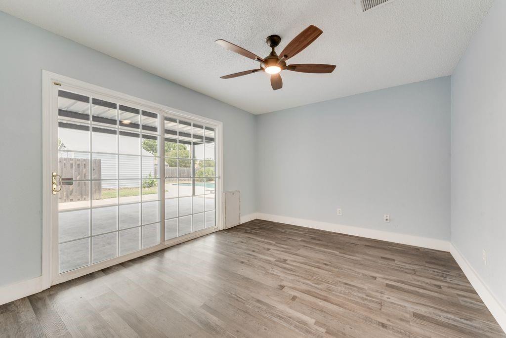 3517 Sachse Road Property Photo 17