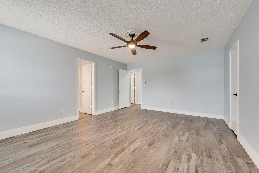 3517 Sachse Road Property Photo 19
