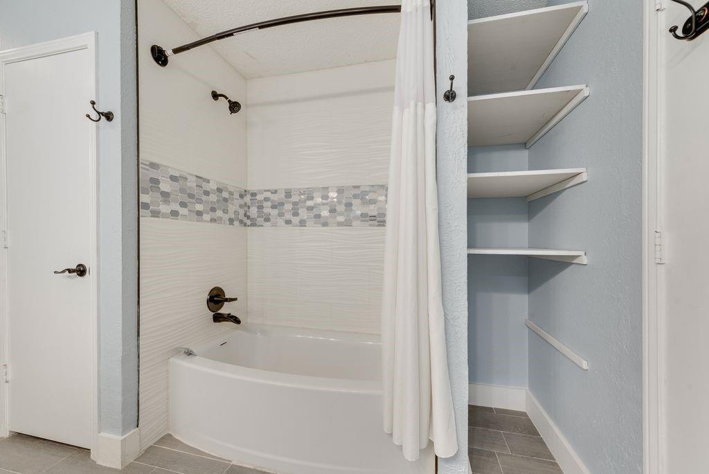 3517 Sachse Road Property Photo 21