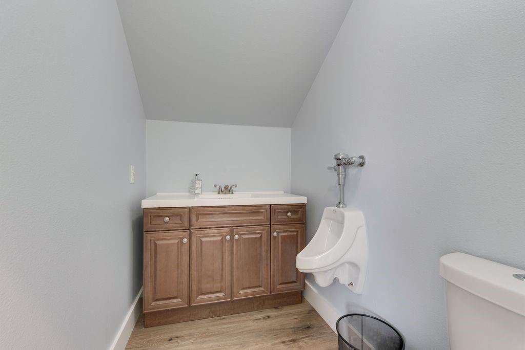 3517 Sachse Road Property Photo 28