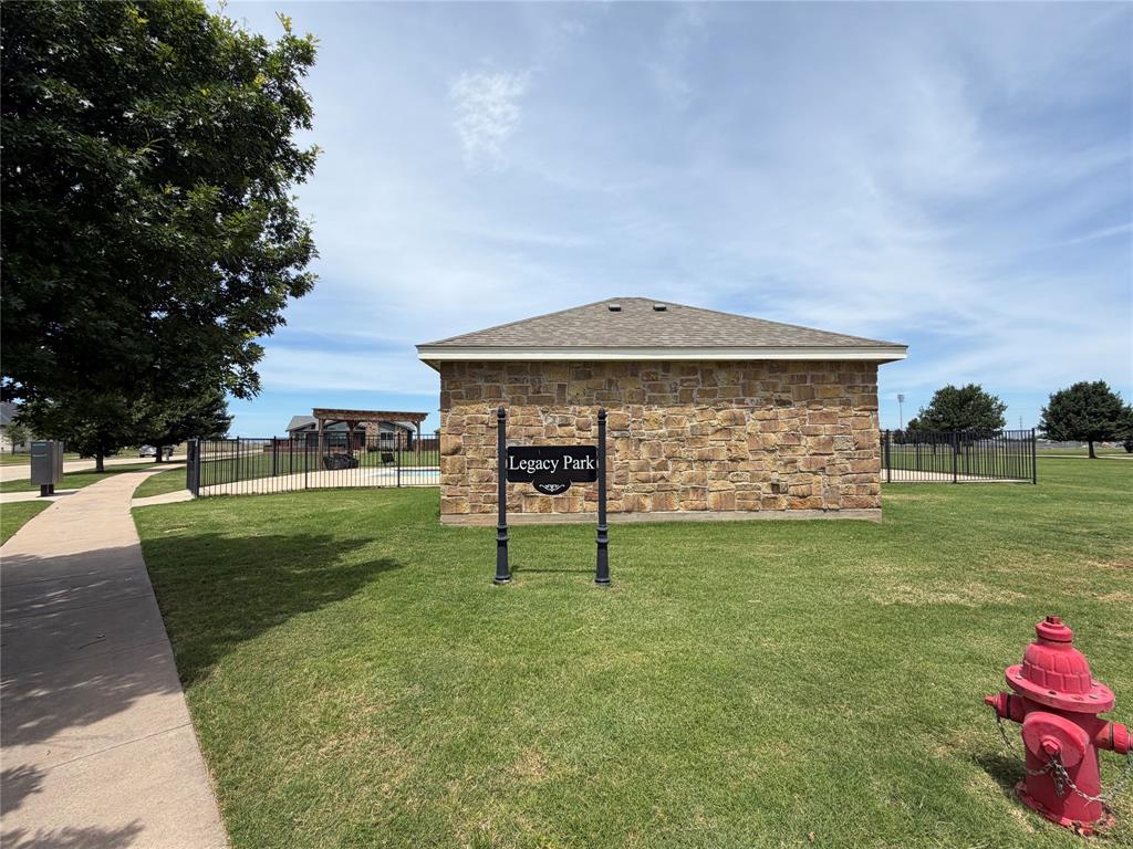 4056 Hope Drive Property Photo 14
