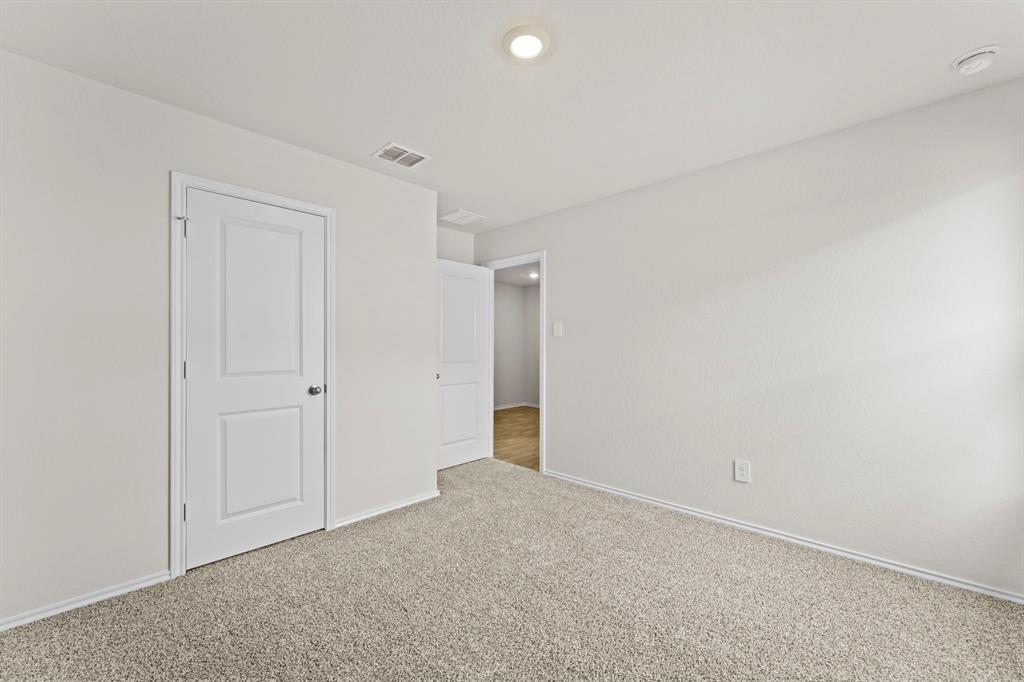 1018 Bold Run Property Photo 4