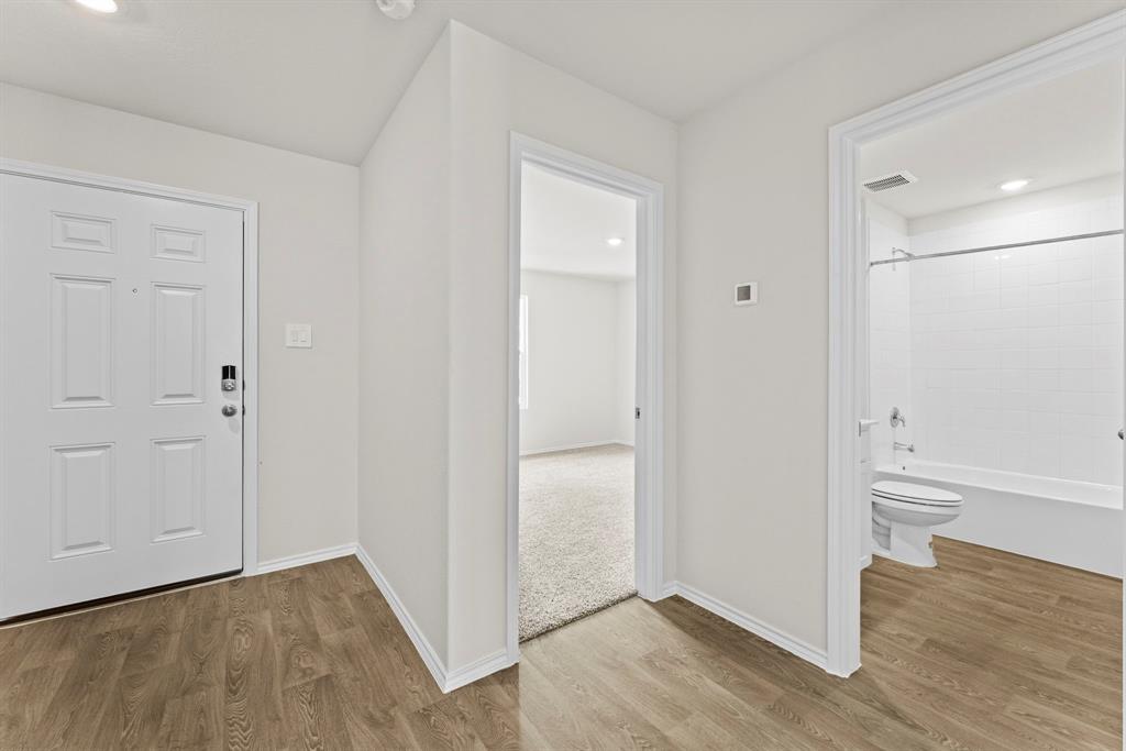 1018 Bold Run Property Photo 5