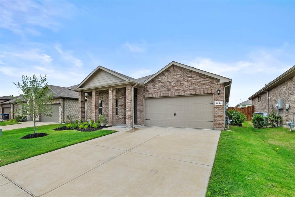 9644 Brickridge Lane Property Photo 1