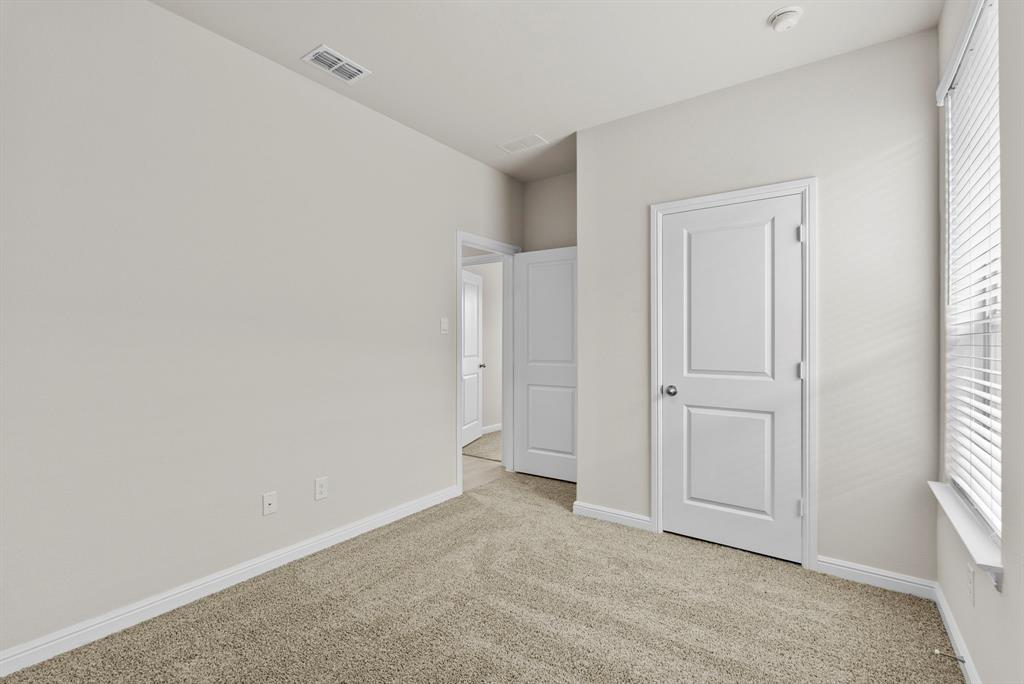 9644 Brickridge Lane Property Photo 7