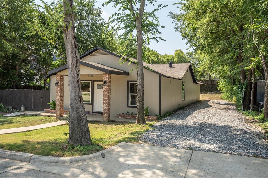112 Inman Street Property Photo 12