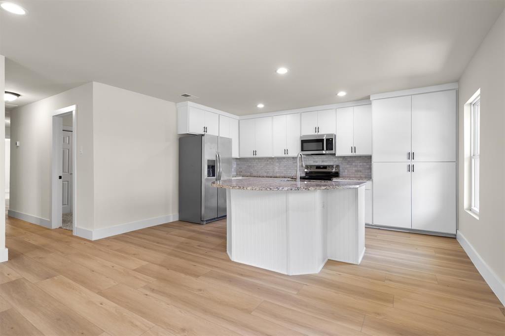 112 Inman Street Property Photo 18