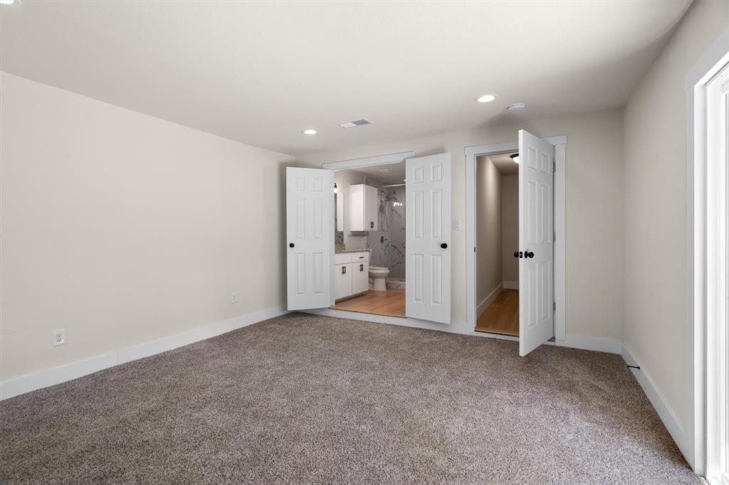 112 Inman Street Property Photo 24