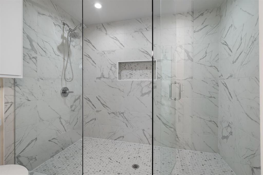 112 Inman Street Property Photo 26