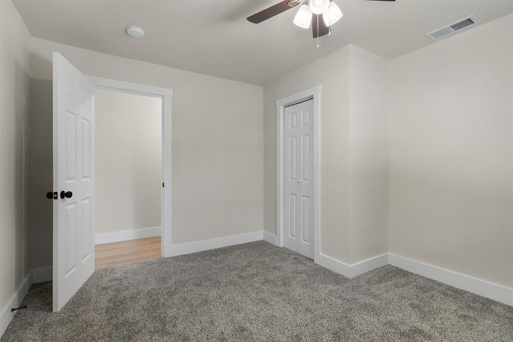 112 Inman Street Property Photo 32