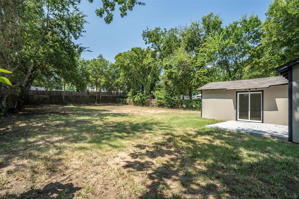 112 Inman Street Property Photo 35